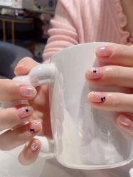 -丽心自助美甲美睫