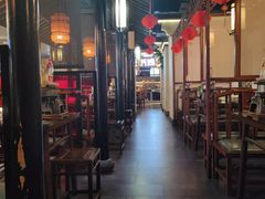 大堂-卢大鲜鱼头捞饭(美利广场店)
