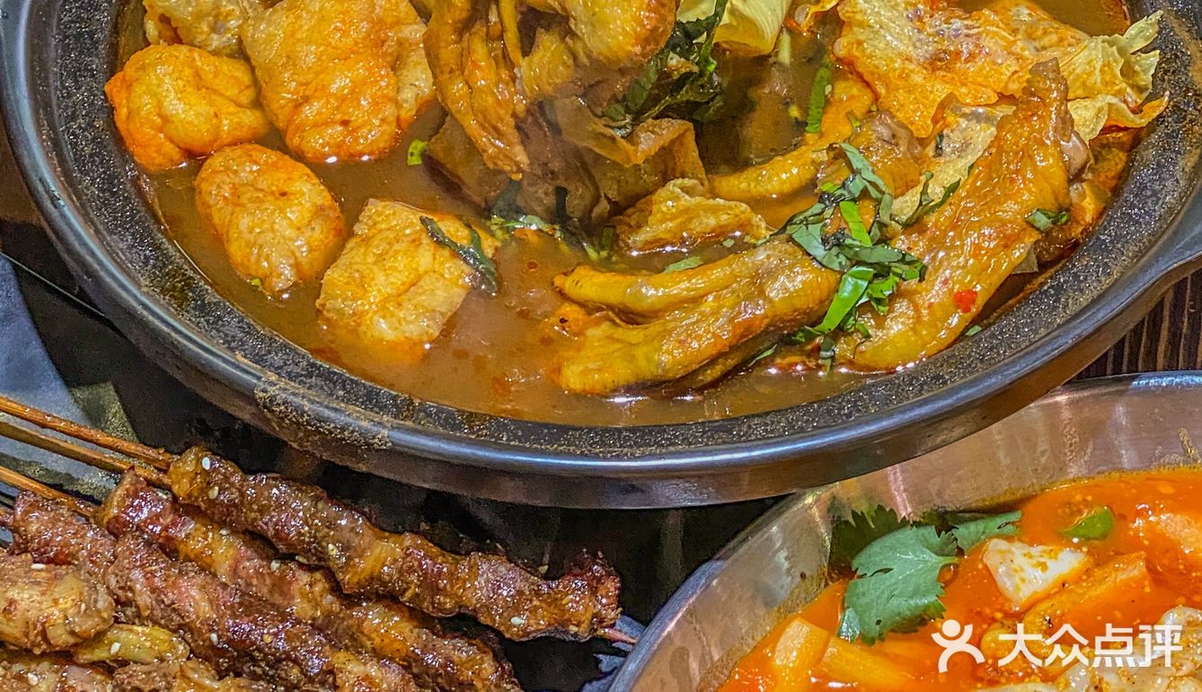 亲厨的鱼籽鱼泡肥肠煲好吃到直接炫几碗饭❗