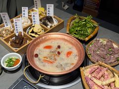 -阿婆情腊排骨火锅·野生菌季(古城旗舰店)