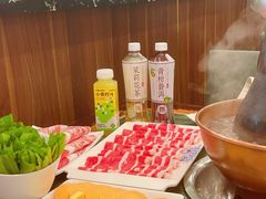 手工切制大刀肉-楼外楼肥羊木炭火锅居(乐群街店)