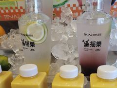 -缇纳甜妮·西餐·甜点(商字店)