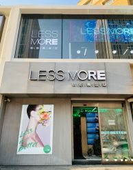 -LESSMORE科技头皮理容中心