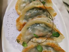 香煎足料韭菜饺-香港百合居(LCM置汇旭辉广场店)