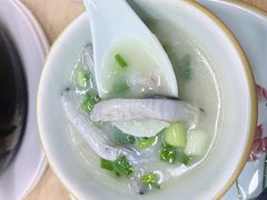 -盛燕泥丁粥