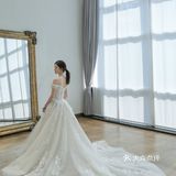 彩色系婚纱|跳脱传统仪式感