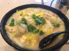 鱼肉末粗粉-鹿园鱼汤米线