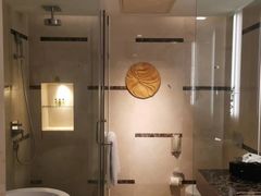 -青岛海尔洲际酒店