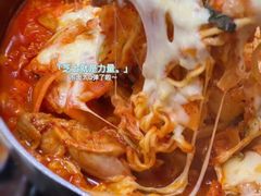 -亲昵春川鸡排(韩国美食街店)