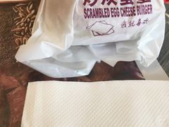 -麦当劳(东岳大道店)