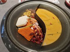 -生活如沸·顺德水牛奶火锅(大学路店)
