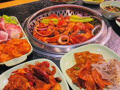 釜御山烤肉-釜御山海鲜烤肉火锅自助(新城市中心店)