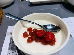 酸奶-小大董·烤鸭(观景餐厅·南京西路店)