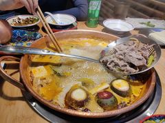 -洱火云南酸菜牛肉火锅(石景山当代商城店)