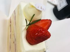 -花花卷卷·鲜食蛋糕(静安久光百货店)