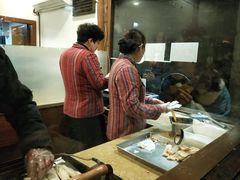 大堂-舌尖葱包烩