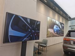 -理想汽车(世纪汇店)