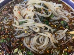 -云阿蛮云南生烫牛肉米线(奉贤路店)