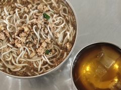 -正宗杨记普洱酸醋米线(总店)