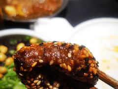 巧克力糖油果子-小饕荟雅安贡椒鱼鲜馆(广福桥店)