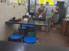 -丫丫桂林米粉(学府店)