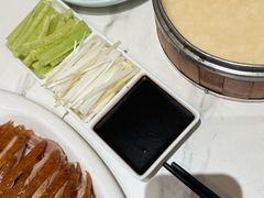 -梅利汴京烤鸭•开封豫菜地标店(东司门店)