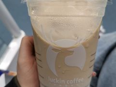 生椰拿铁-瑞幸咖啡(前海印里店)