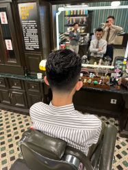 -海文先生国潮烫染男士理发馆