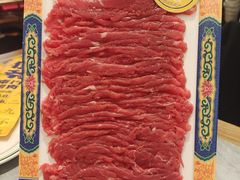 鲜切牛里脊-侃爷南门铜锅涮肉