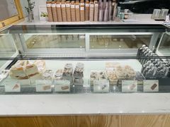 面包甜点陈列柜-Cafe on warm(丹霞店)