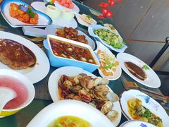 -忘忧草融合私房菜(红鼎国际店)