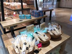 零售区-工匠面包(壹方店)