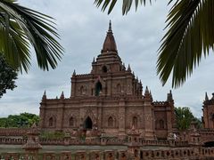 -一寨两国风景区