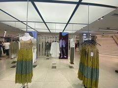 -ZARA(大上海时代广场店)