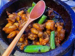 石锅杭椒牛蛙-桂满陇天书(南京德基旗舰店)