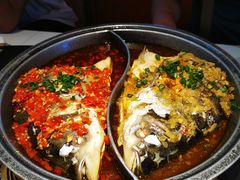 双椒鱼头王-阿瓦山寨·湘菜现炒·剁椒鱼头王(咸阳总店)