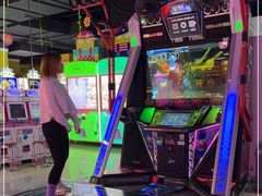 -直通车欢聚中心(崇州万达店)