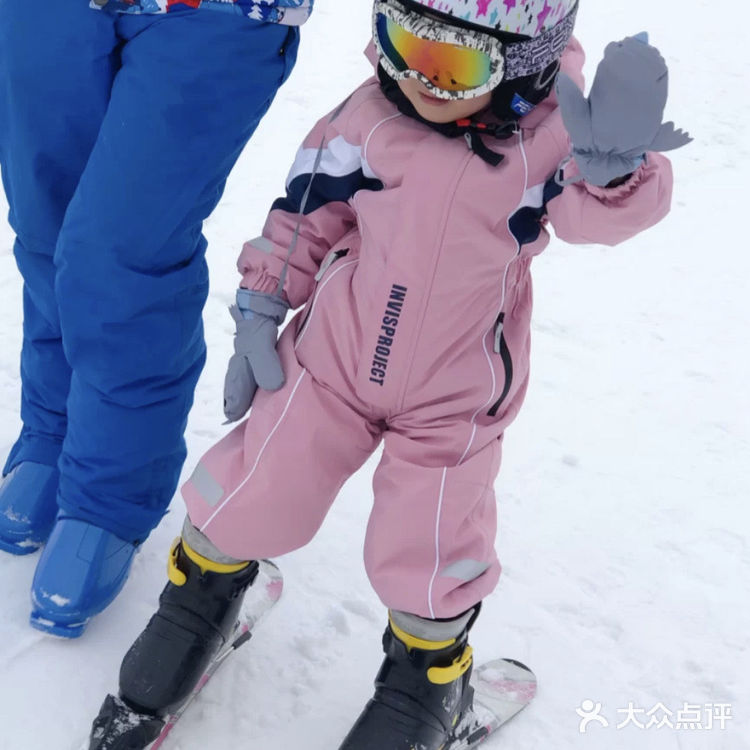 趣味滑雪给你一个不一样的寒假体验