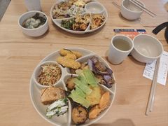 -素满香·全民食养自助(长宁龙之梦店)