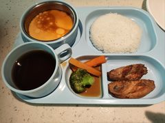 -江渔儿酸菜鱼·拔草餐厅(虎门君乐汇店)
