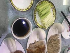 -六和聚传统烤鸭.天津菜(和平店)