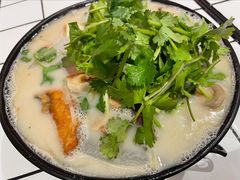 浓汤鱼汁小锅米线-肥汁米蘭香港米线(长宁来福士店)