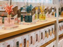 -名创优品(山东青岛华润万象城店)