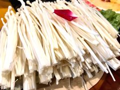-憨孃孃·重庆老火锅(红山黑金店)