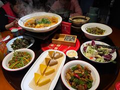 -魏铭鱼头捞饭(晋阳路店)