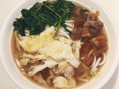 -花溪王记牛肉粉(四季花溪商场店)