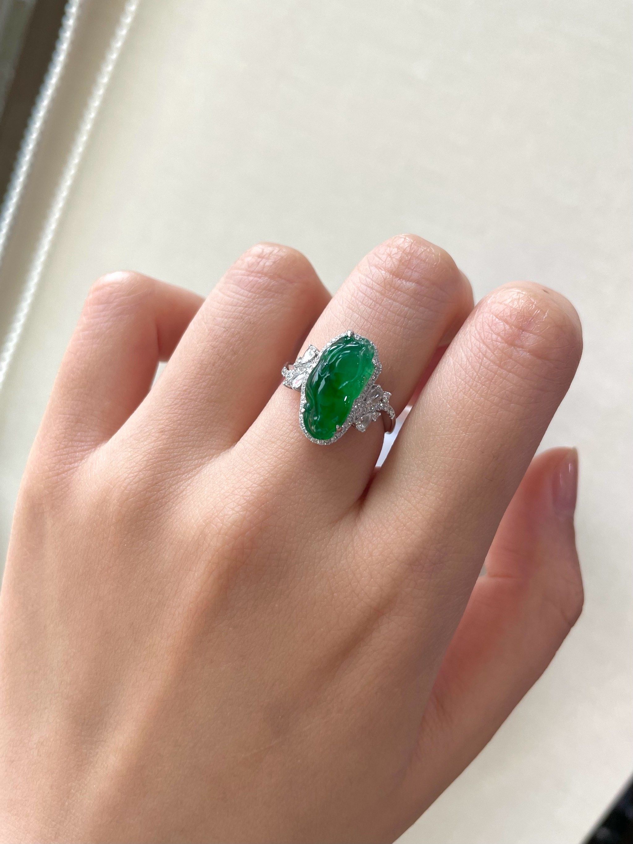 手指上的天然翡翠翡翠貔貅戒指💍 老坑冰种,色