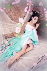 点击看大图 iphone_upload_pic-九月鹰飞汉服摄影工作室