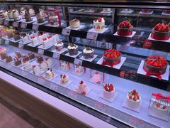 -巴黎贝甜(大宁国际商业广场店)