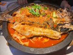 -鸣记脆皮烤鱼(三八广场店)